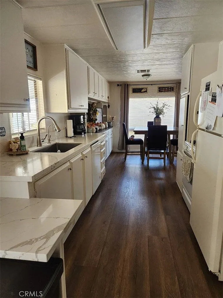 The Colony, Space 69