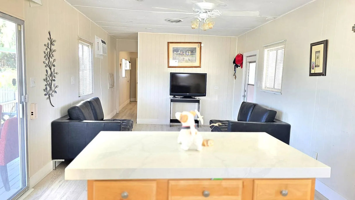 Palm Drive Court, Space D12