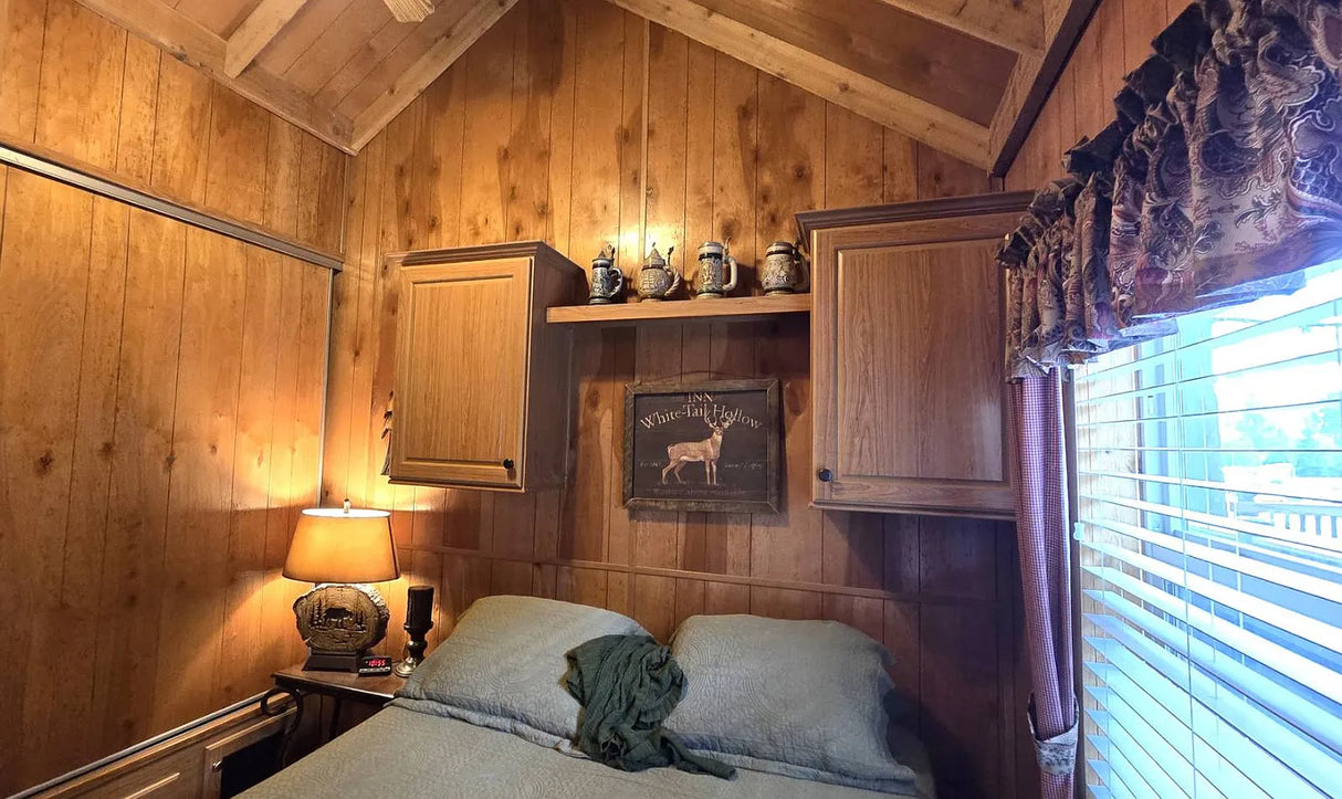 Big Bear Mobile Estates, Space RV2