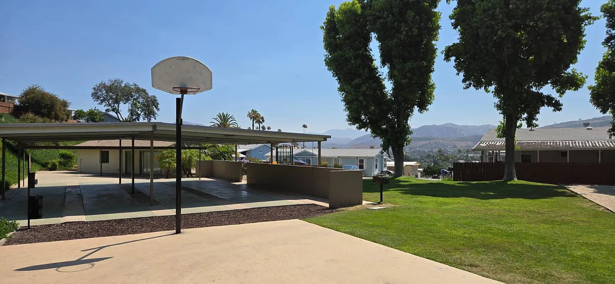 Terrace Views, Space 5