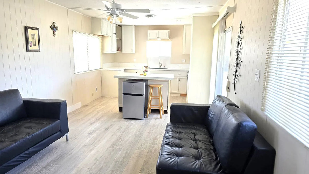 Palm Drive Court, Space D12