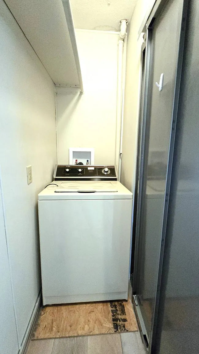 Palm Drive Court, Space D12