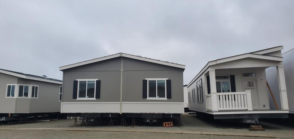 Pacific Ivy BM7- 4BD & 2BA 1,600 SQFT