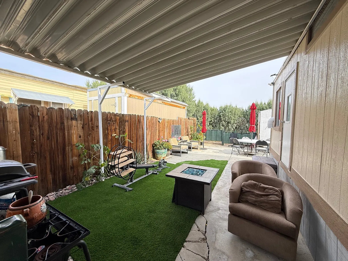 Oasis Hot Springs, Space 65