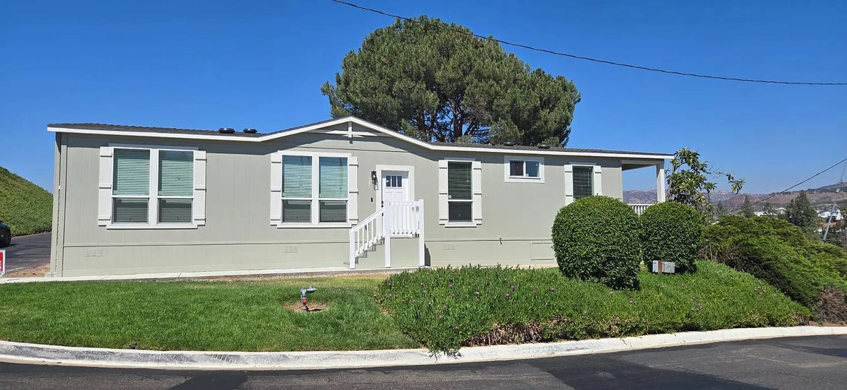 Terrace Views, Space 19