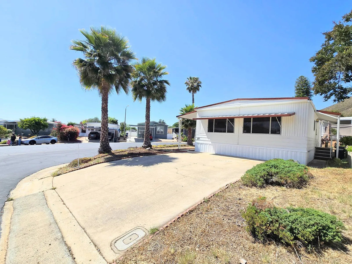 Pepperwood, Space 177