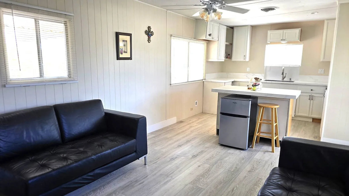 Palm Drive Court, Space D12