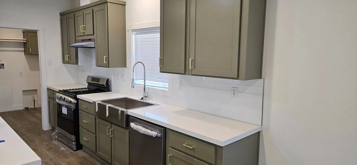 Terrace Views, Space 19