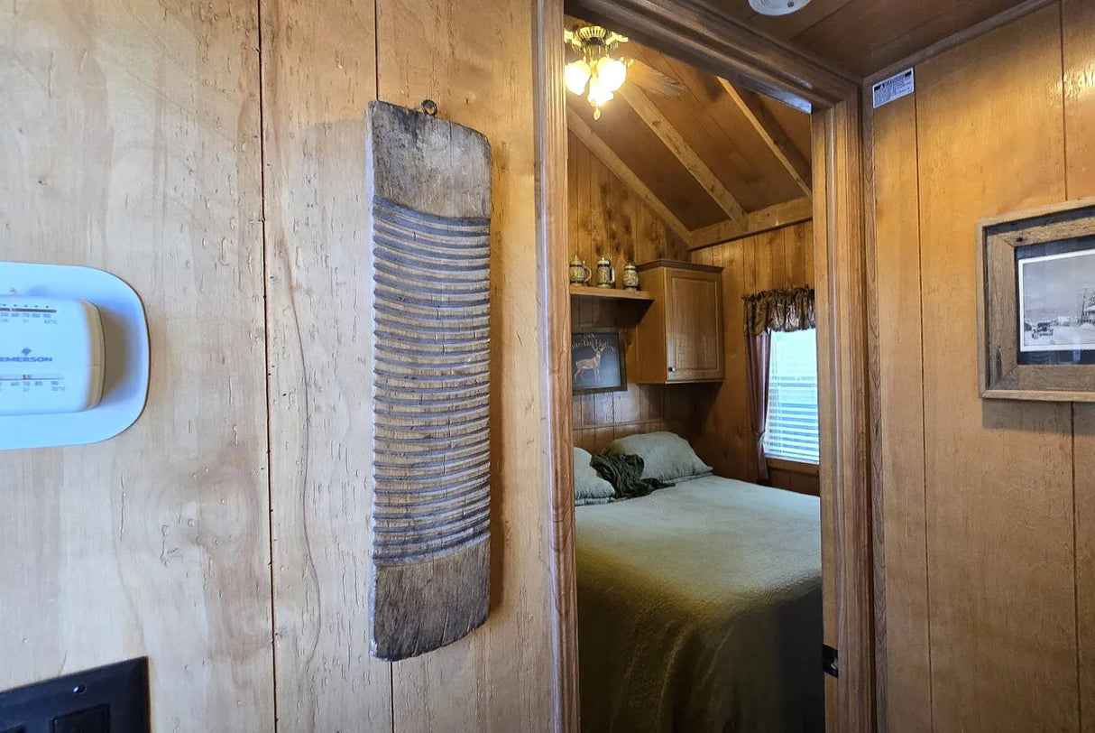 Big Bear Mobile Estates, Space RV2