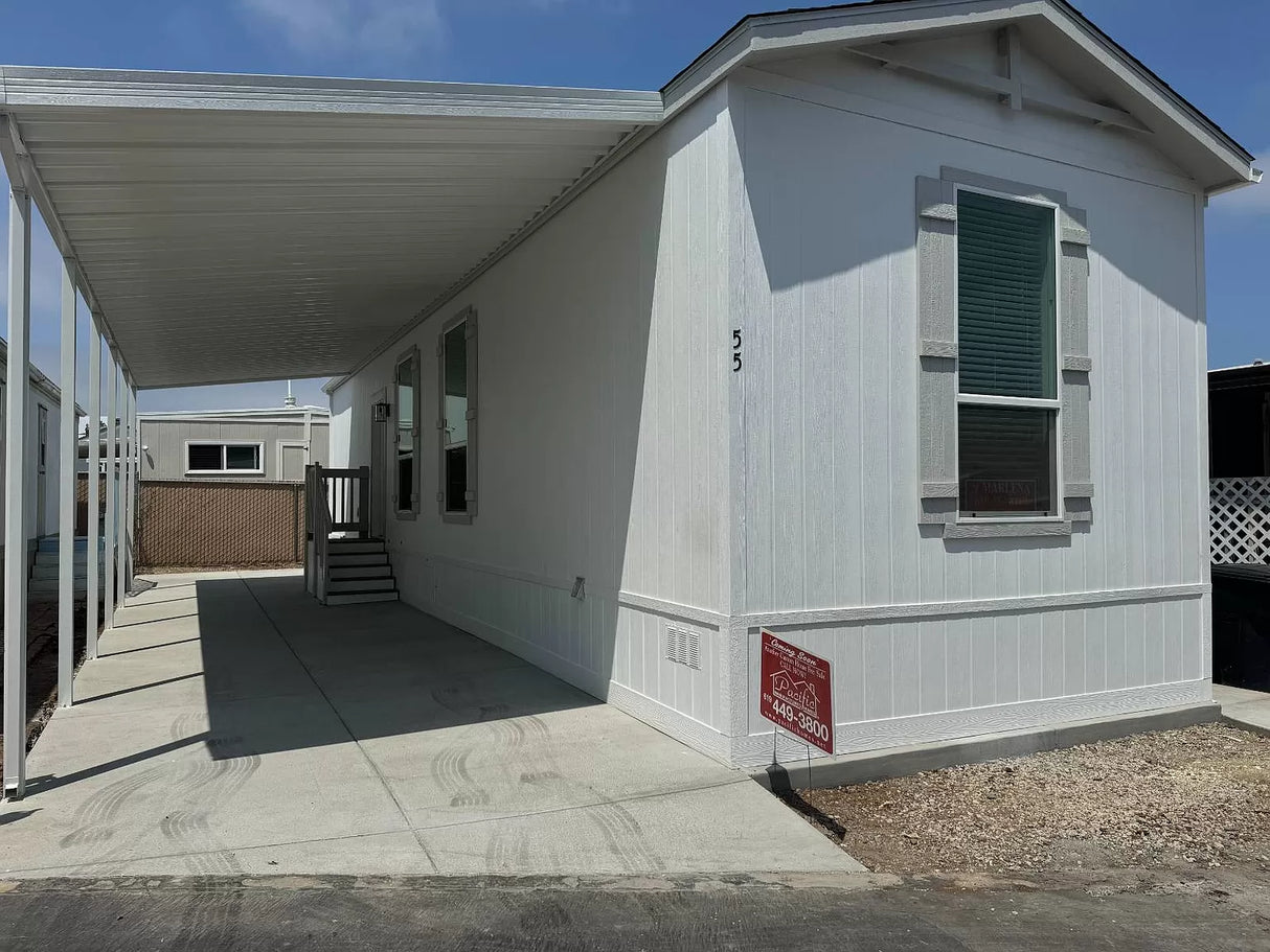 Bayside Palms Space 55