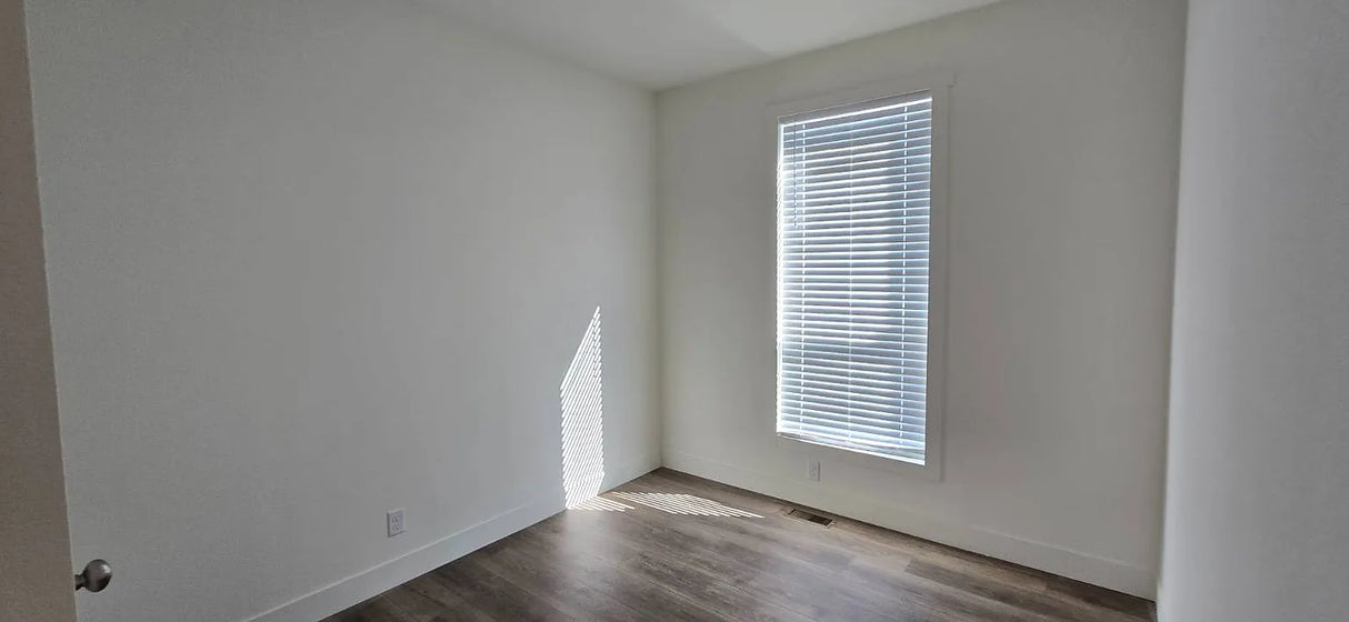 Terrace Views, Space 19