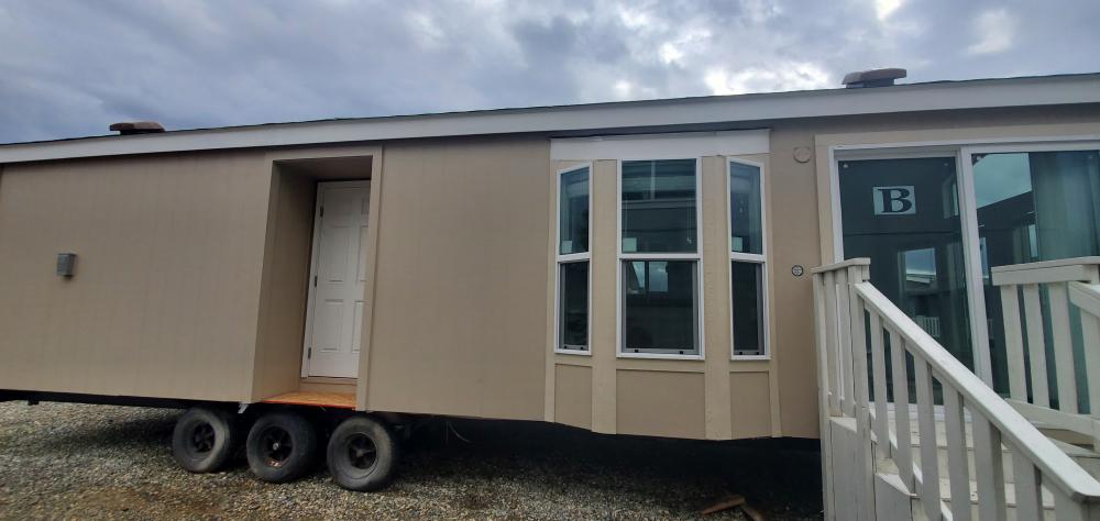 Pacific Park Model BMB- 1BD & 1 BA 397 SQFT