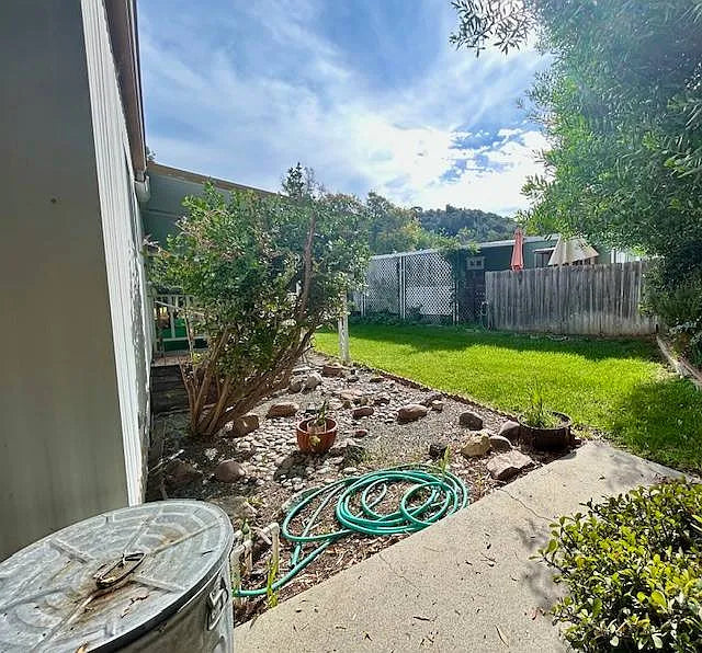 Valley Oaks, Space 157