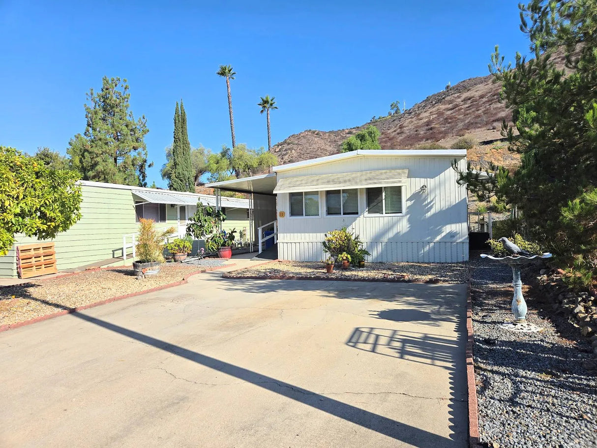 Pepperwood, Space 11