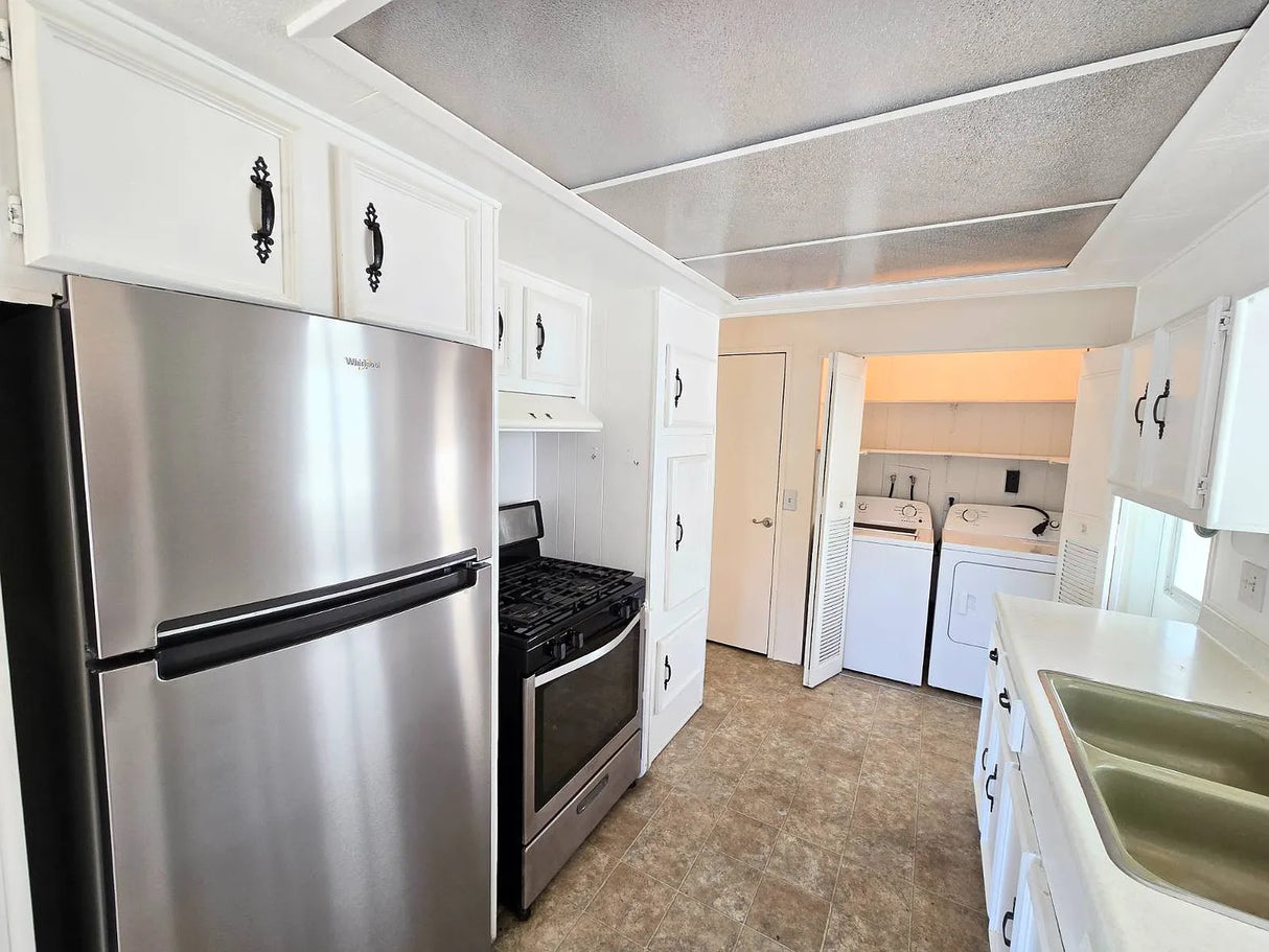 Pepperwood, Space 177