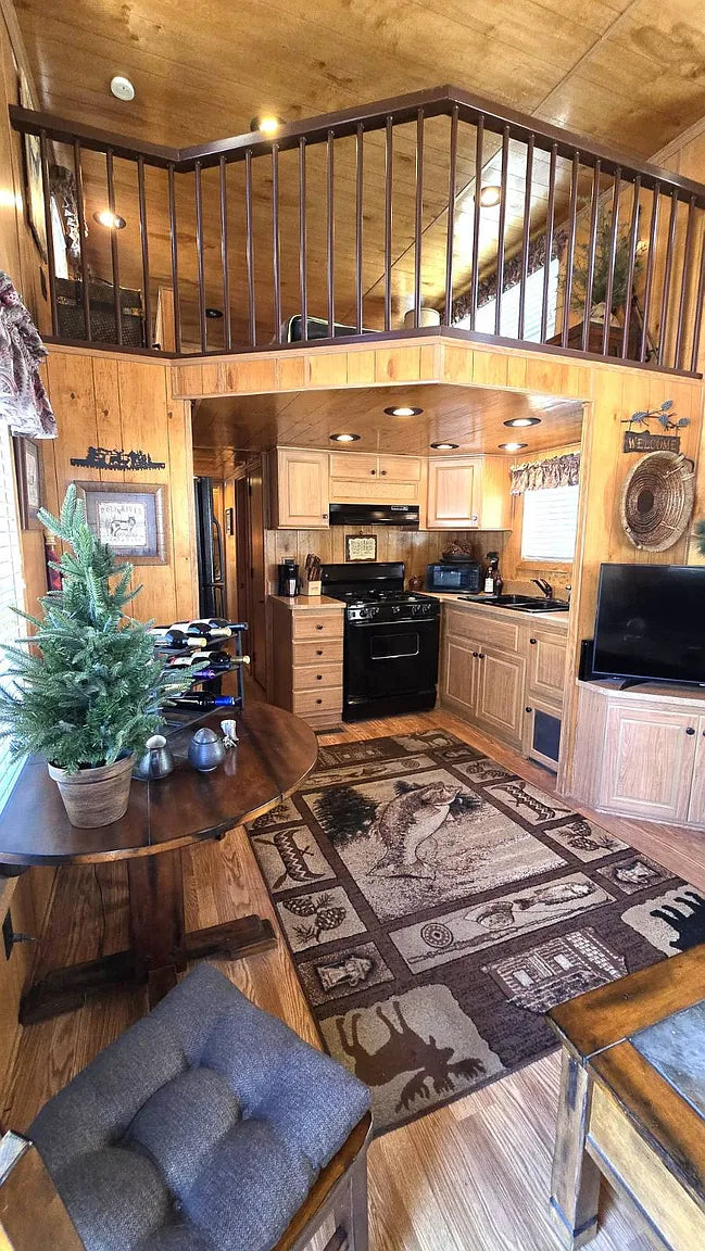 Big Bear Mobile Estates, Space RV2