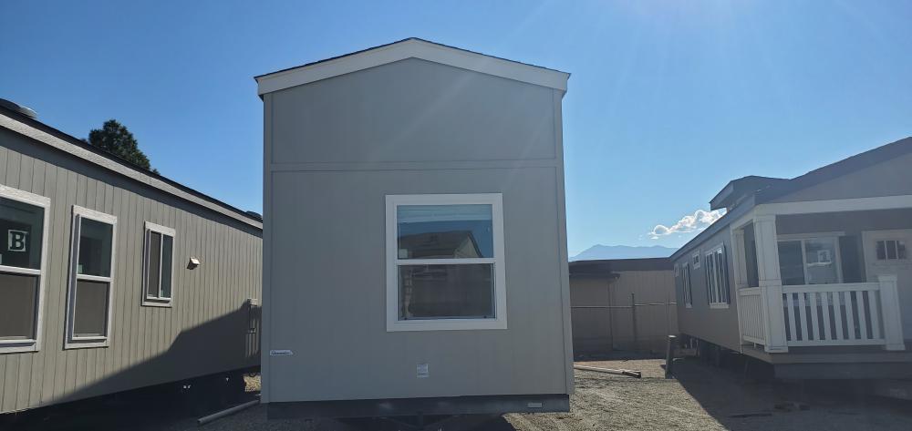 Pacific Park Model BMC- 1BD & 1BA 393 SQFT