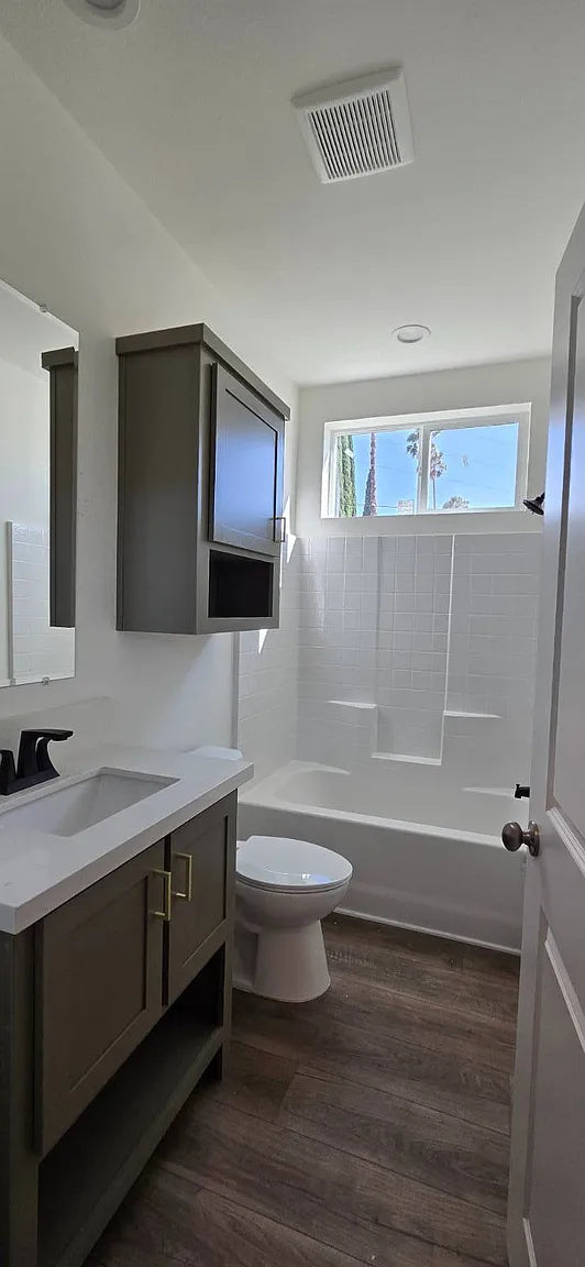 Terrace Views, Space 19