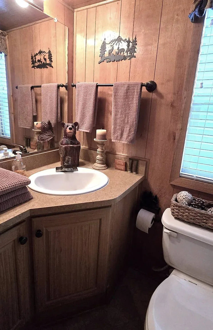 Big Bear Mobile Estates, Space RV2