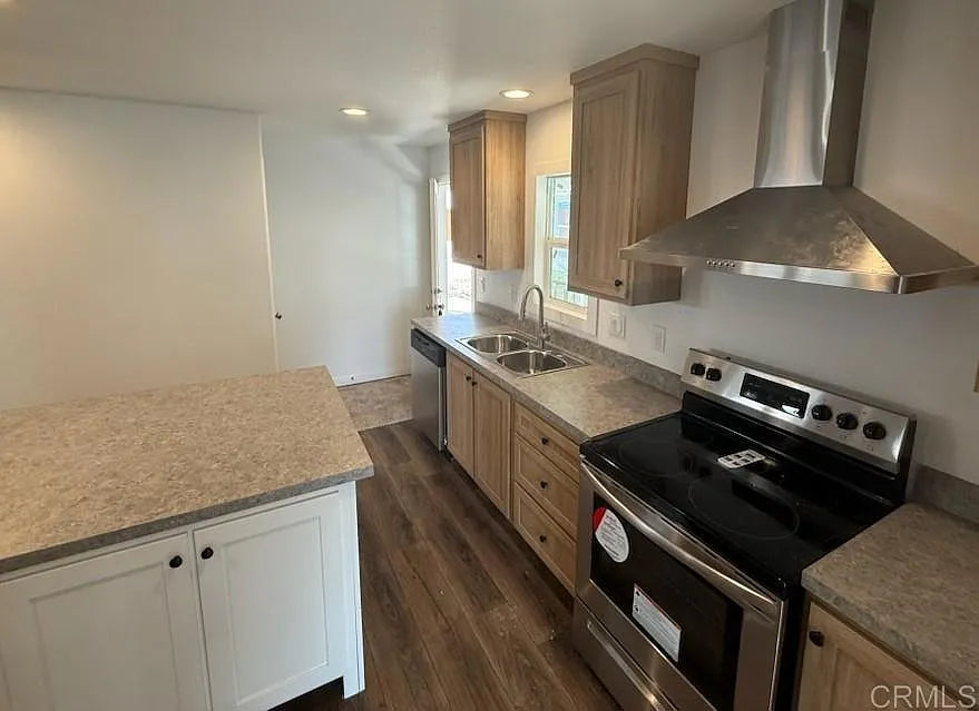 Storms Crossing, Space 66