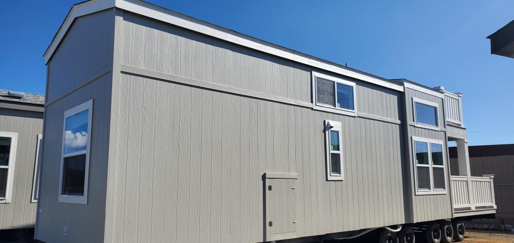 Pacific Park Model BMC- 1BD & 1BA 393 SQFT