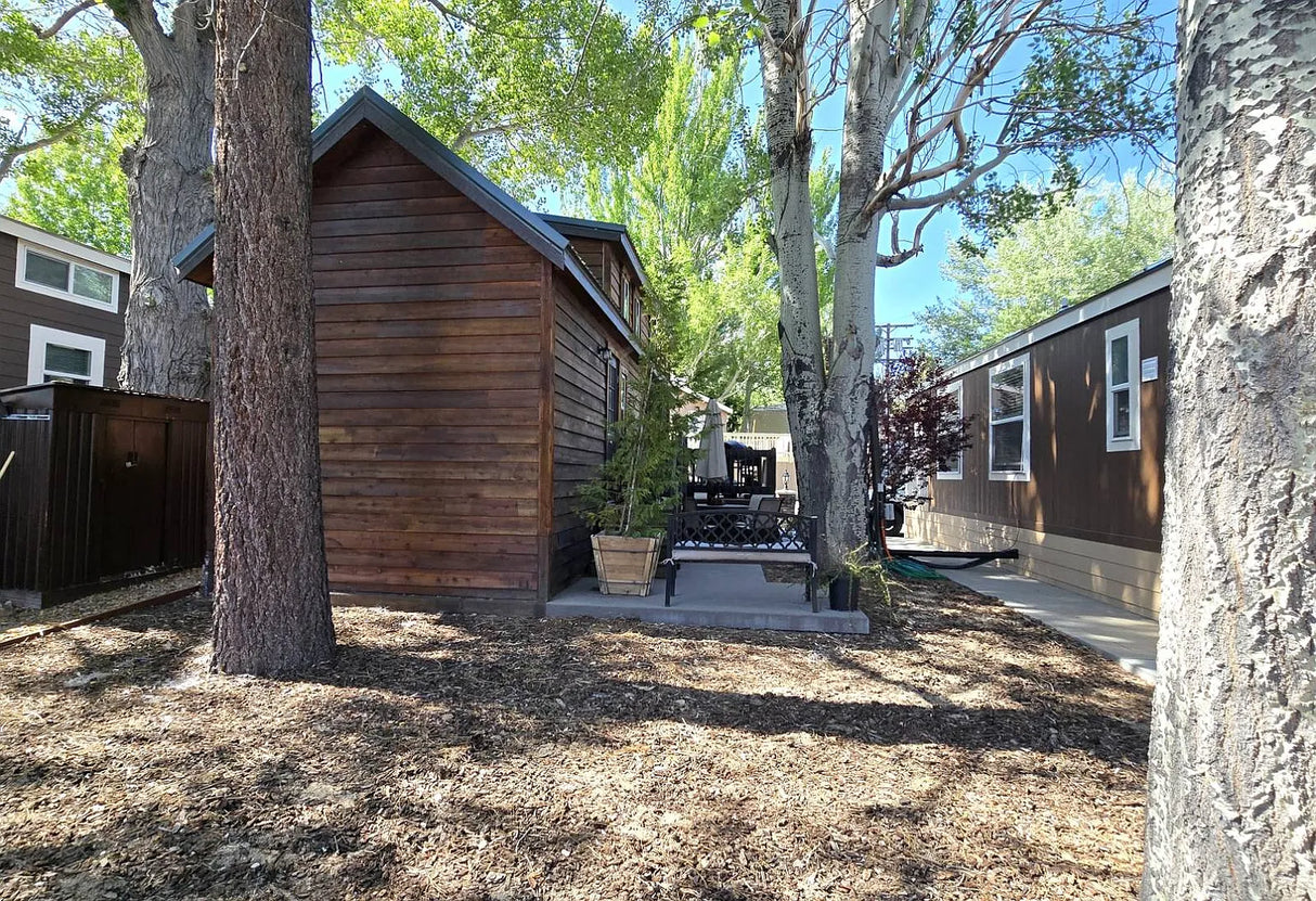 Big Bear Mobile Estates, Space RV2