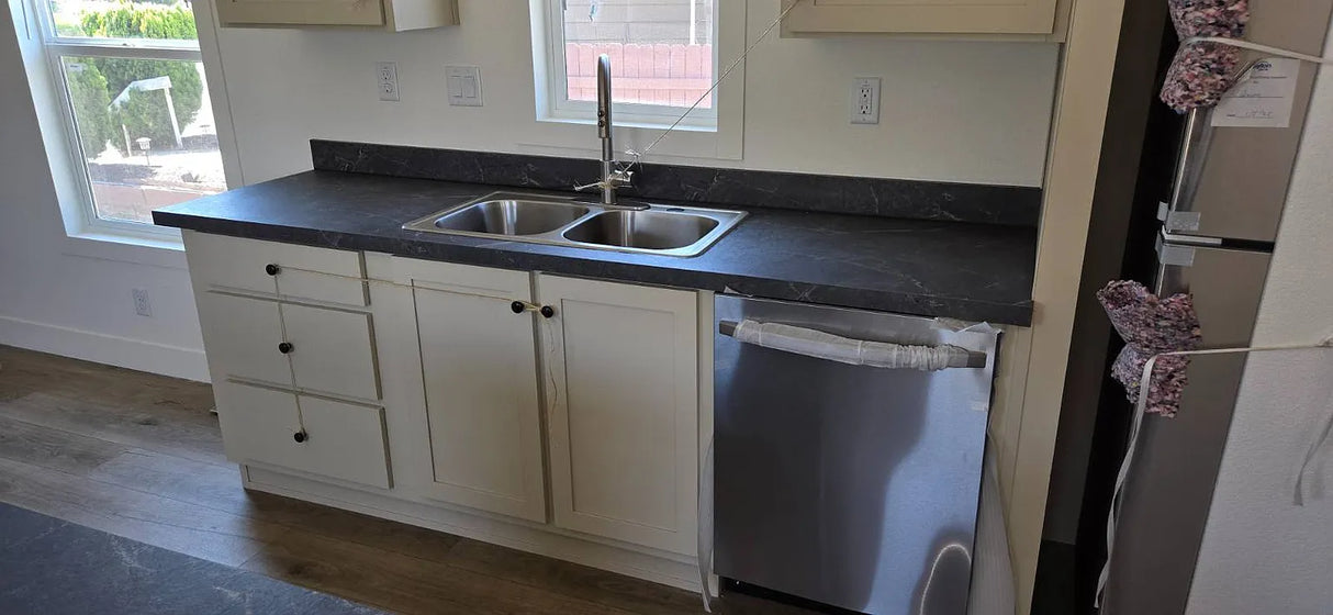 Terrace View, Space 117