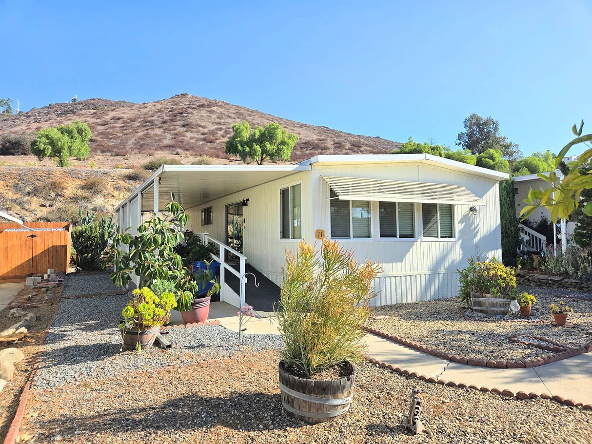 Pepperwood, Space 11