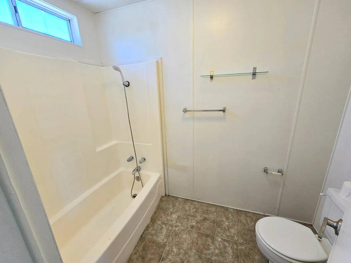 Pepperwood, Space 177