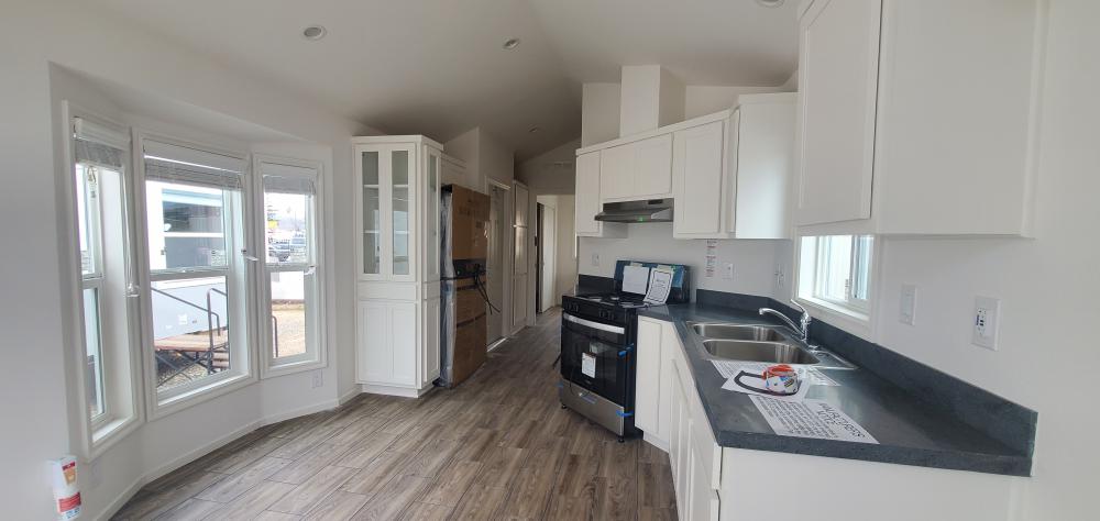 Pacific Park Model BMB- 1BD & 1 BA 397 SQFT