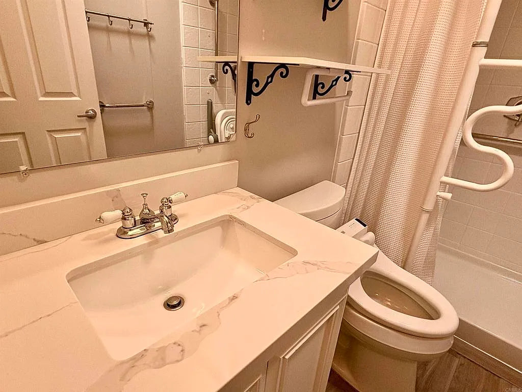 Vista Del Mar, Space 629