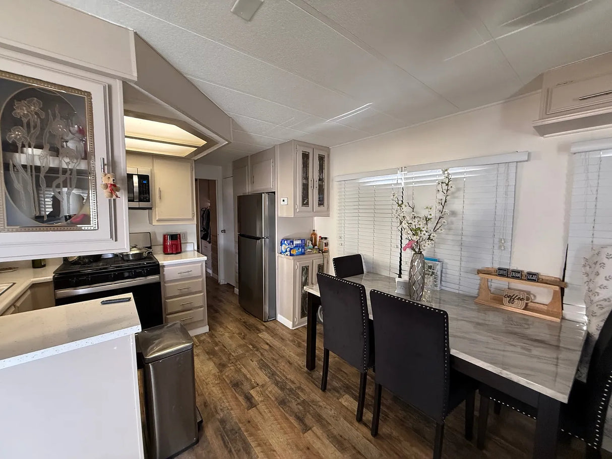 Oasis Hot Springs, Space 65