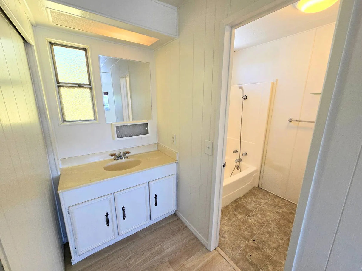 Pepperwood, Space 177