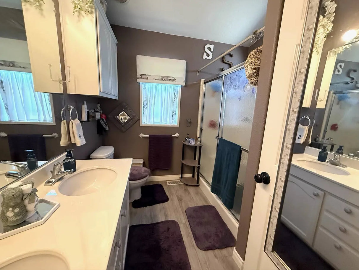 Cypress Hills, Space 66