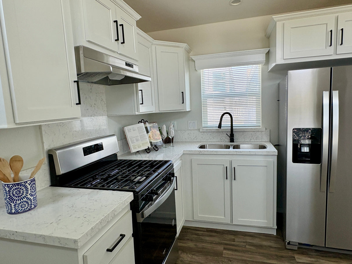 Pacific Chalet ADU SM8A- 1BD & 1BA - 398sqft