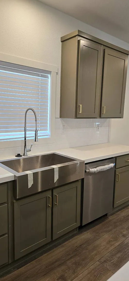 Terrace Views, Space 19