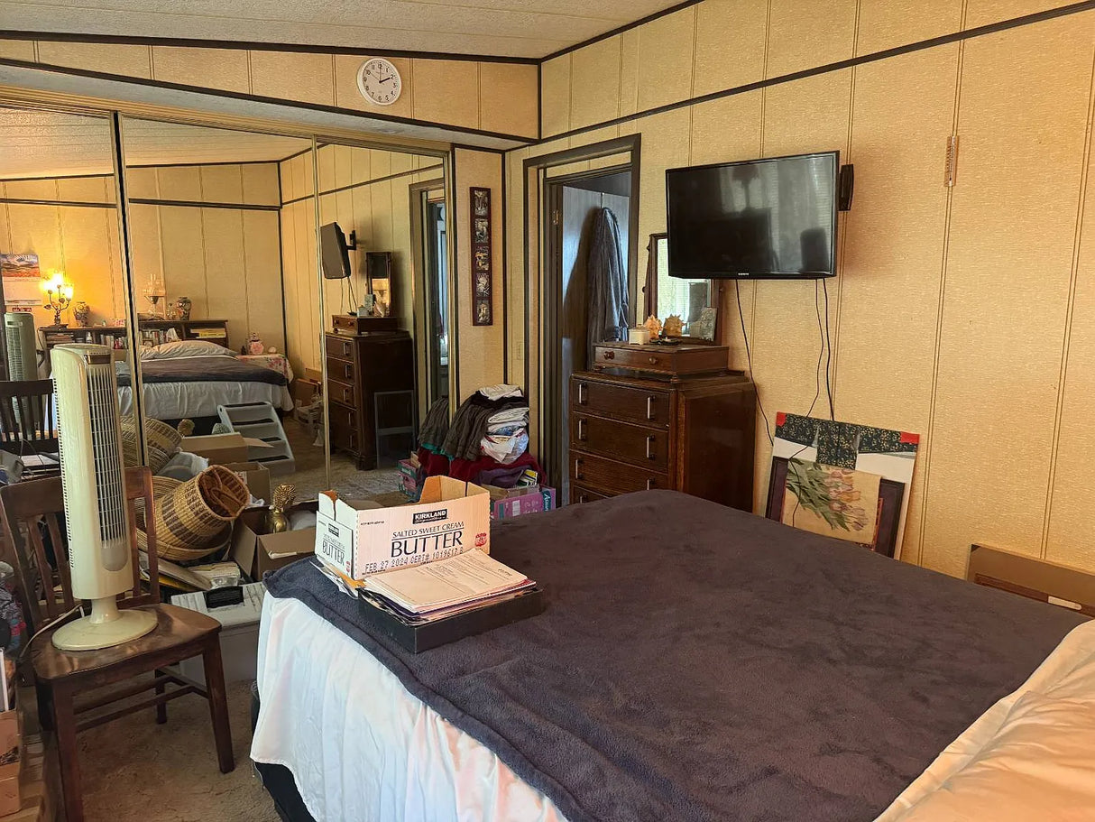 Oakridge Mobile Estates, Space 38