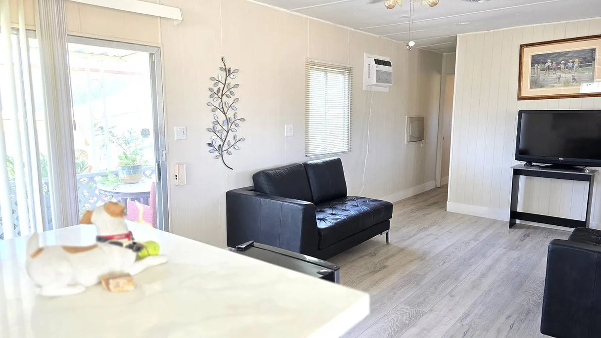 Palm Drive Court, Space D12