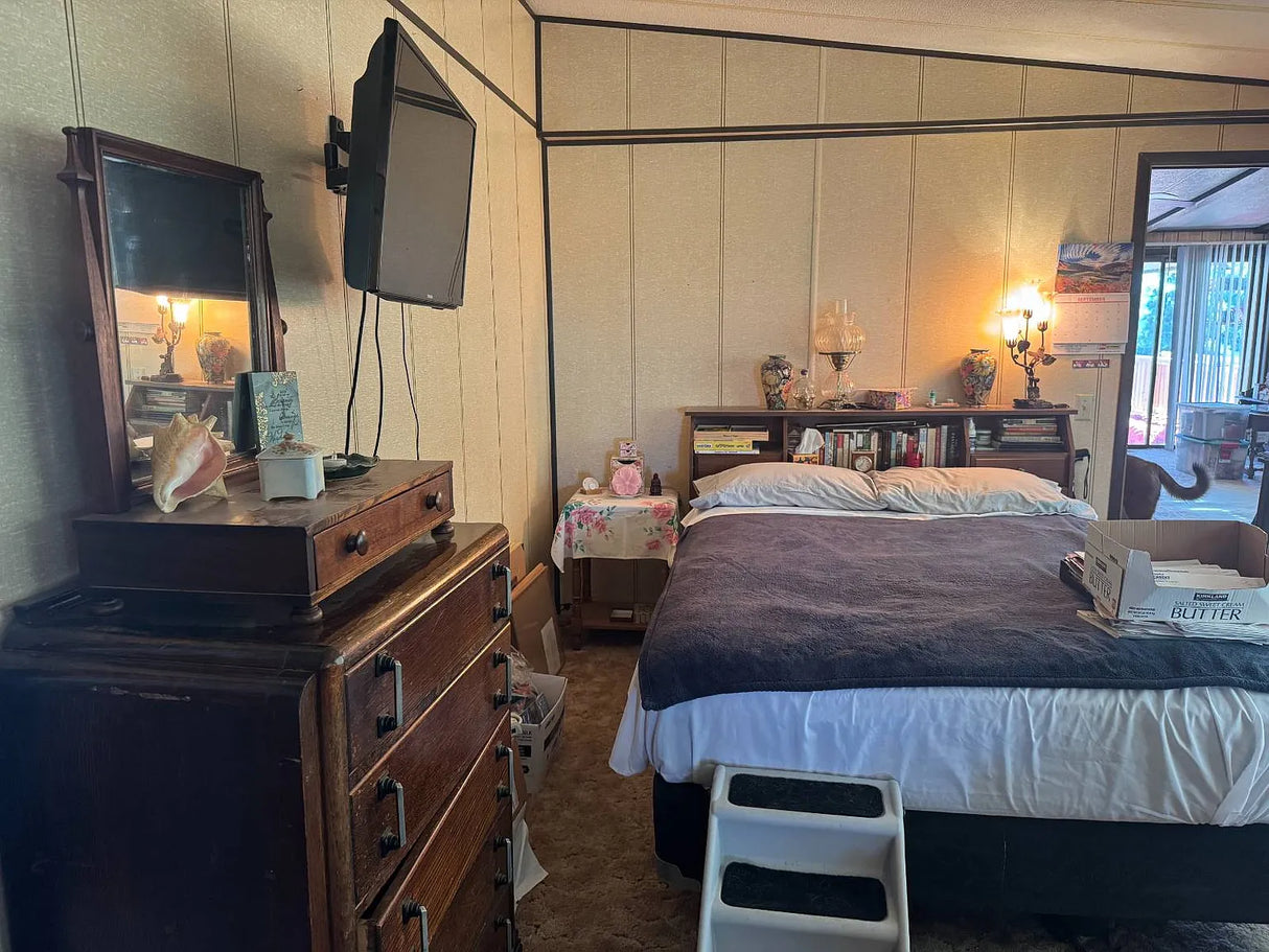 Oakridge Mobile Estates, Space 38