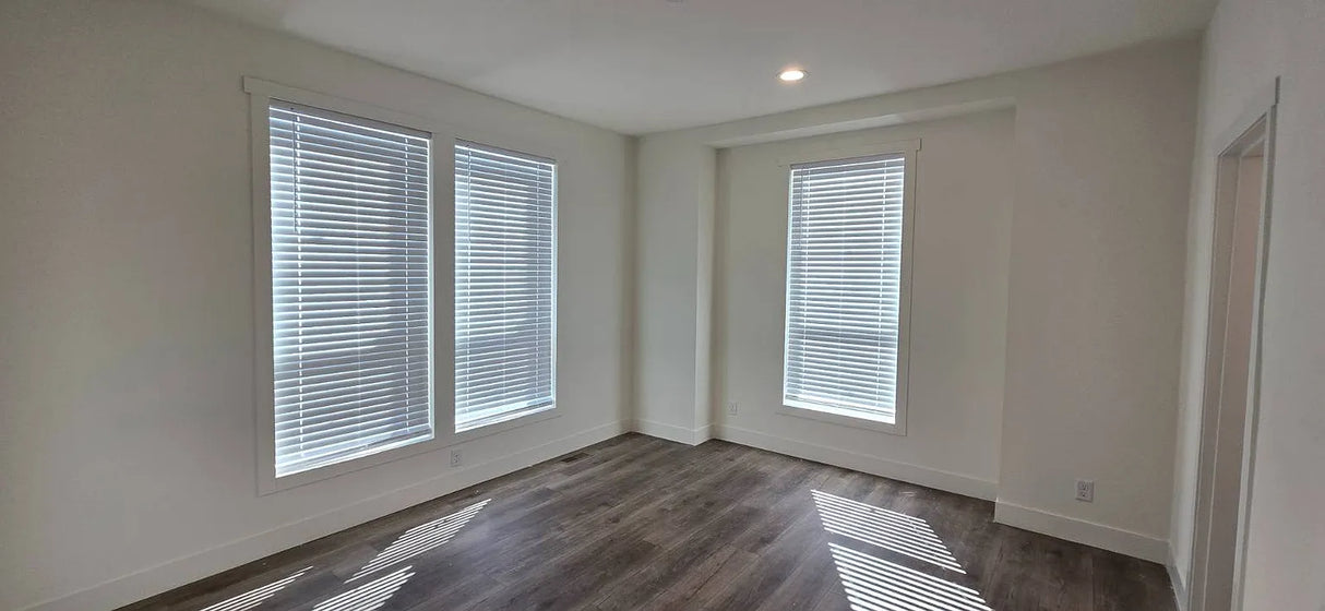 Terrace Views, Space 19