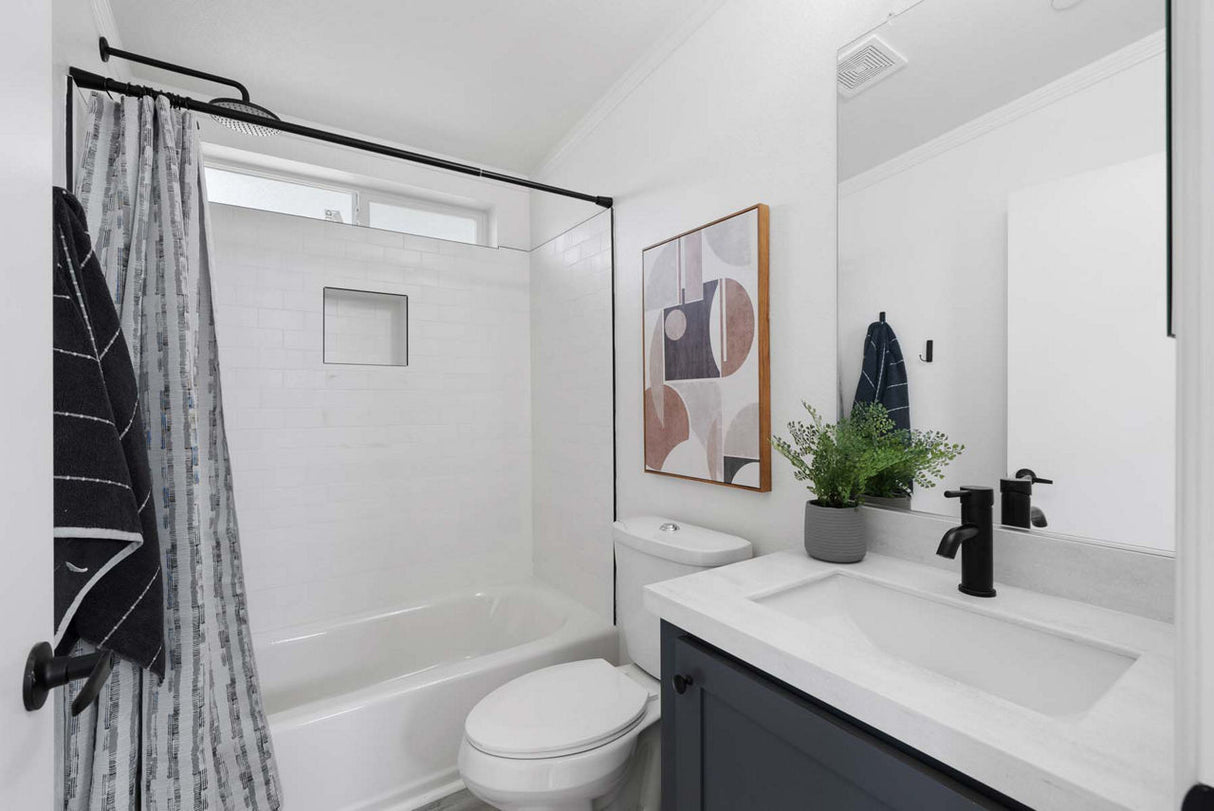 Pacific Freedom Model 2 CR2- 3BD & 2BA 1,041 SQFT