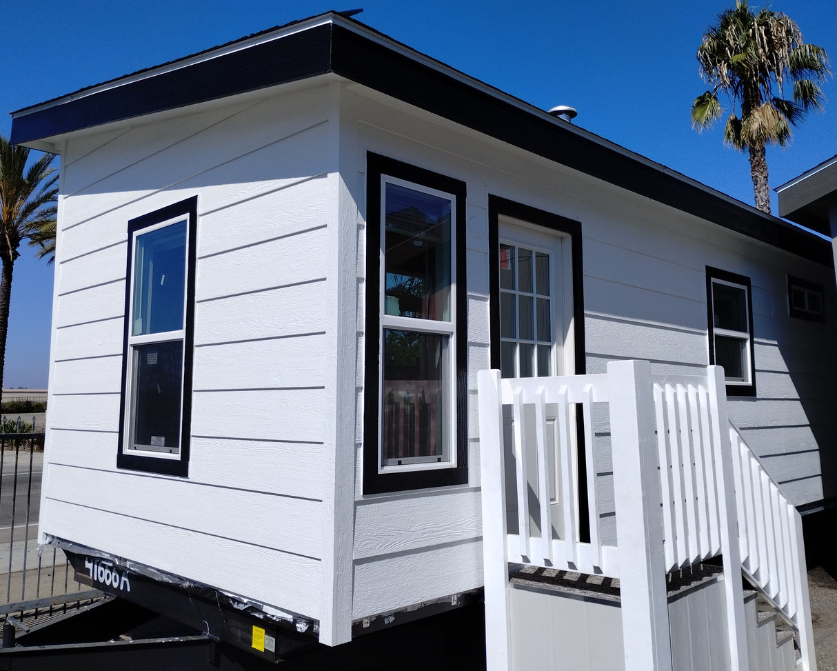 Pacific Chalet ADU SM8A- 1BD & 1BA - 398sqft