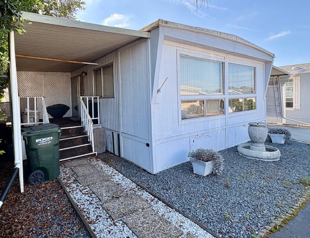 Grandview Terrace, Space 101