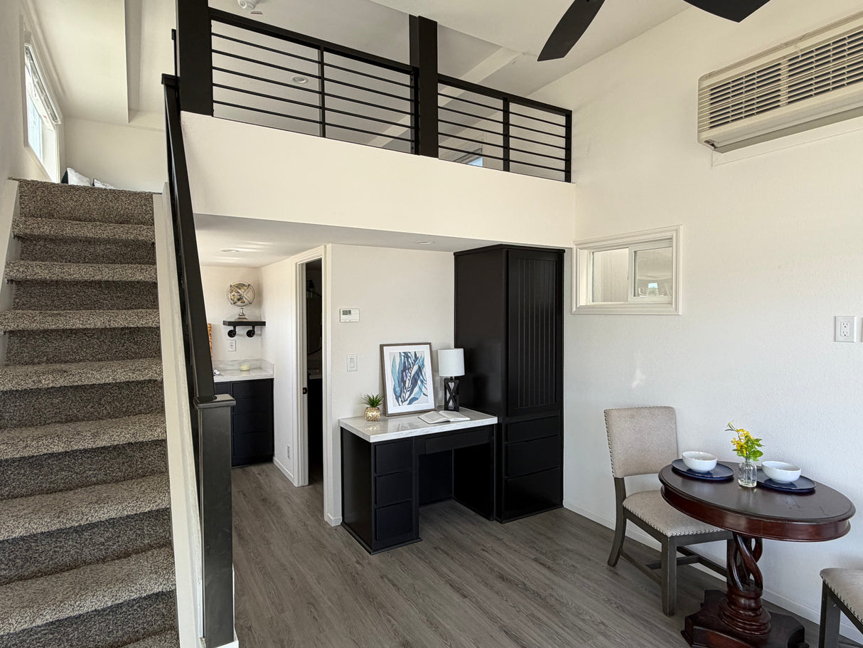 Pacific Acorn 13 - Studio with Loft