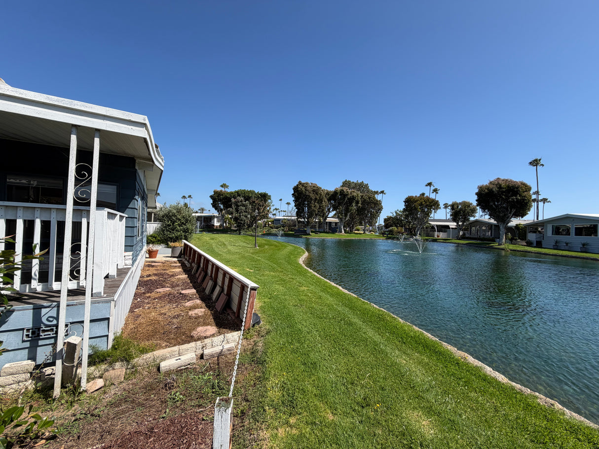 Lakeshore Gardens 7019