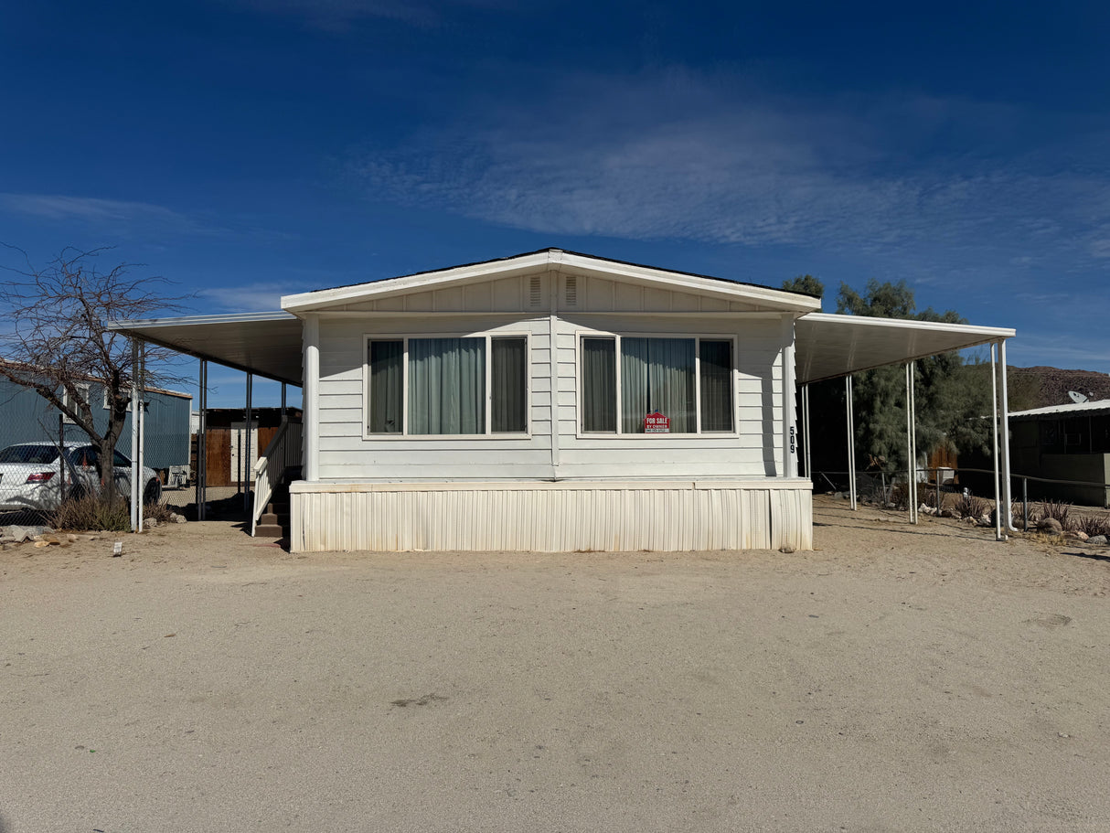 Ocotillo Oasis Mobile Home Park, Space 505