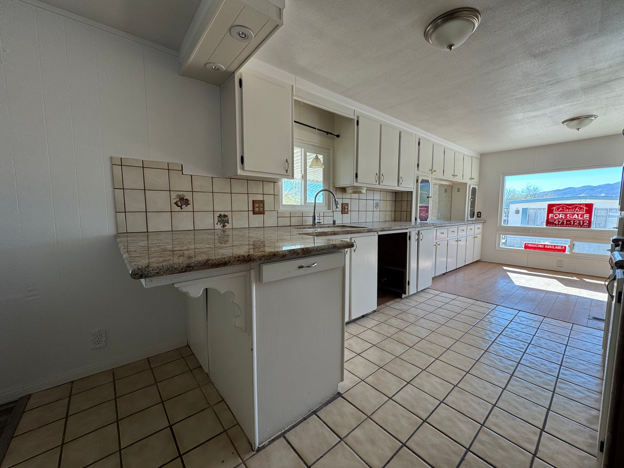Ocotillo Oasis Mobile Home Park, Space 505