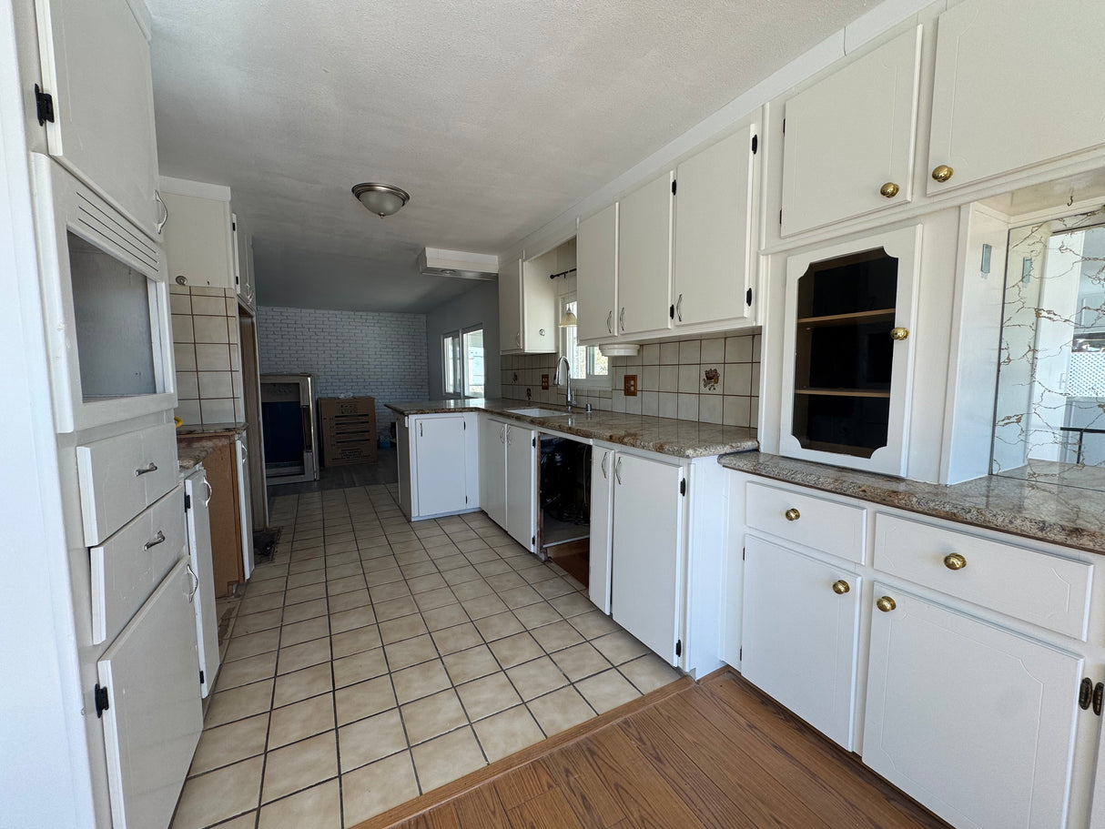 Ocotillo Oasis Mobile Home Park, Space 505