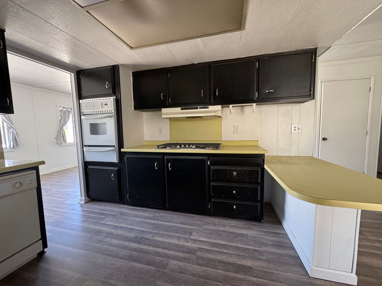 Ocotillo Oasis Mobile Home Park, Space 508