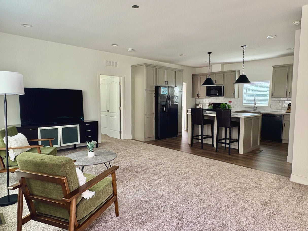 Pacific New Age SM9- 3BD & 2BA 1,188 SQFT